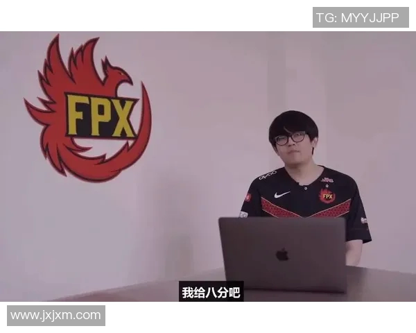 深入探讨FPX战队在比赛中的团队配合与数据分析表现