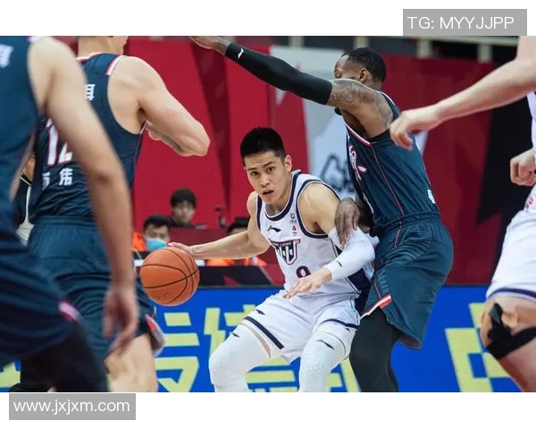 广州篮球队盯防策略分析及其对比赛结果的影响探讨