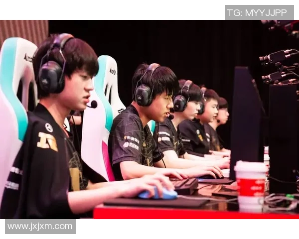 RNG在冠军杯中的实力展现与战术分析深度点评 RNG在冠军杯中的实力展现与战术分析深度点评